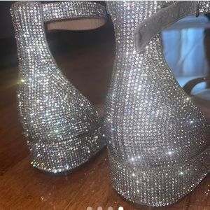 Steve Madden Shoes | Steve Madden Rhinestone Sandals | Color: Silver | Size: 9W